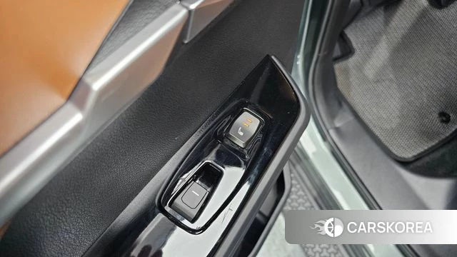 Ssangyong Torres id 4195098 из Кореи 8