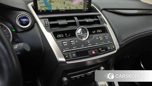 Lexus NX300h id 3819394 из Кореи 8