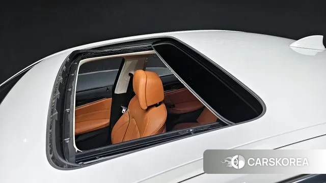 BMW 5 Series (G30) id 2994465 из Кореи 8