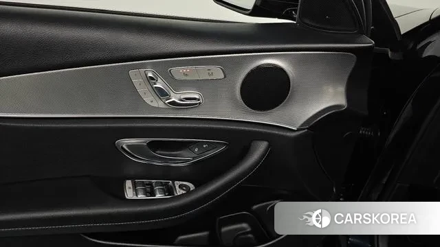 Mercedes-Benz E-Class W213 id 3536357 из Кореи 8