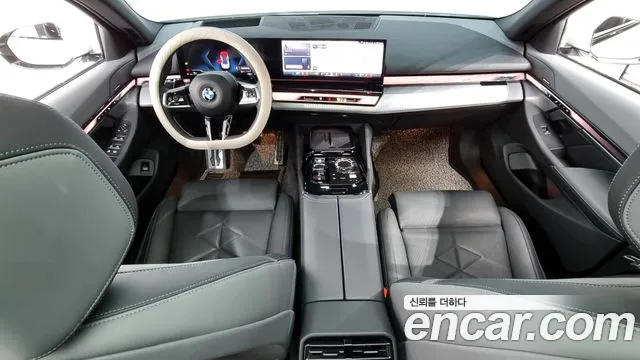 BMW 5 Series (G60) id 2543282 из Кореи 8