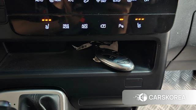 Hyundai Staria id 4516570 из Кореи 8