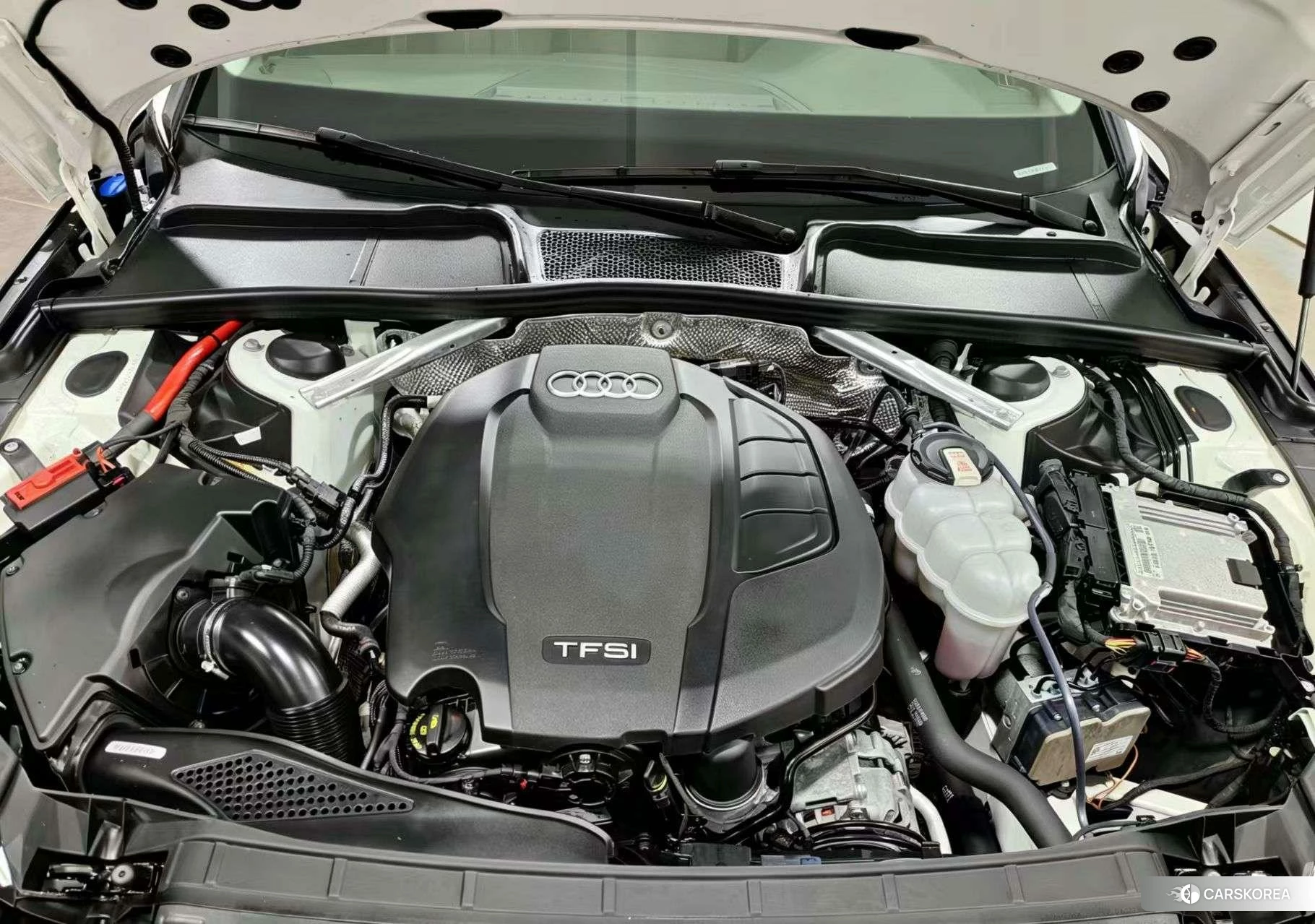 Audi A4L id 4455535 из Китая 8