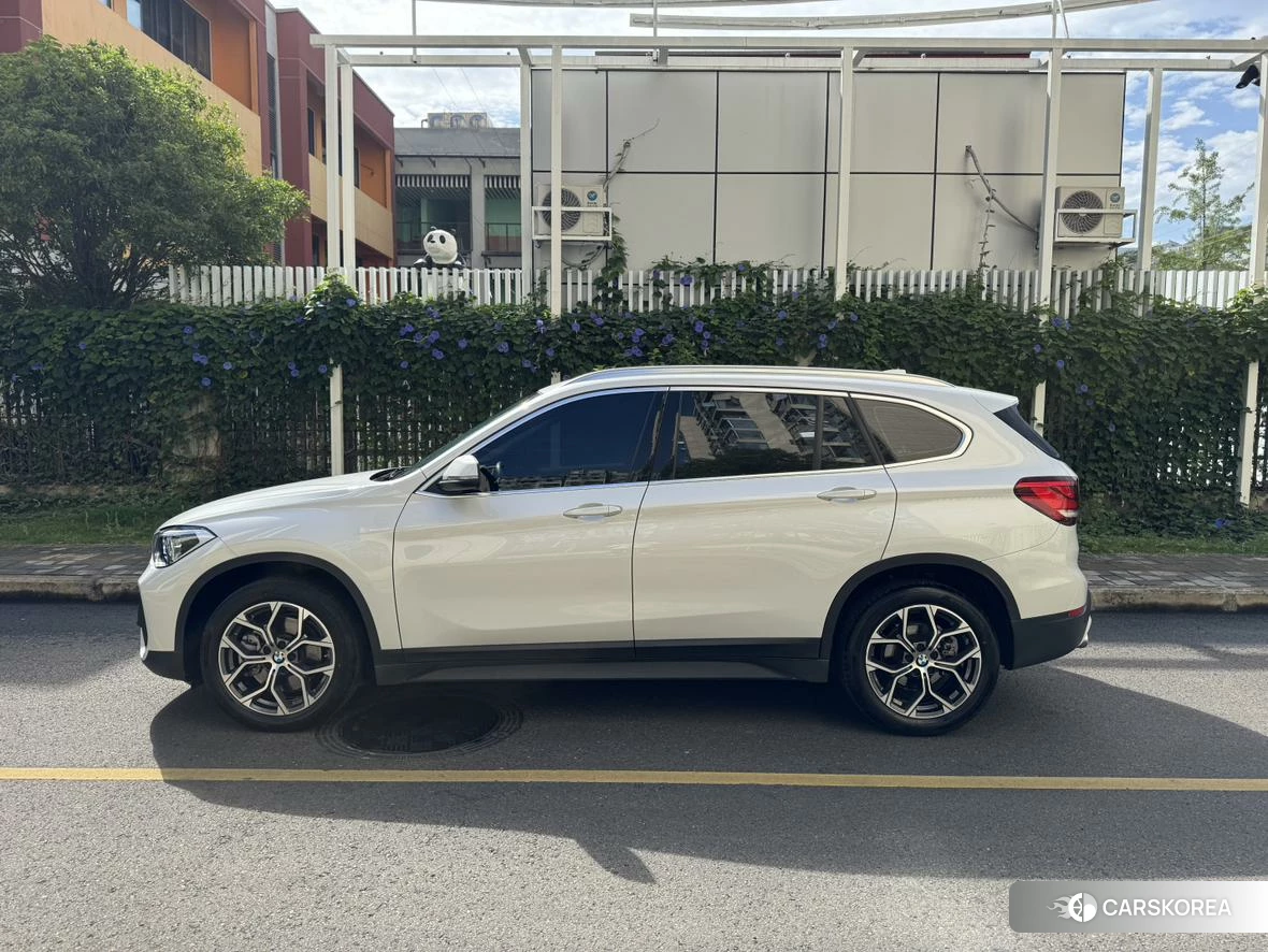 BMW X1 id 4407473 из Китая 8