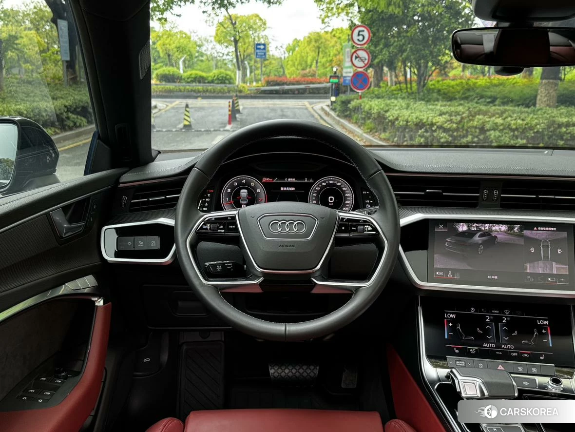 Audi A7L id 4440808 из Китая 8