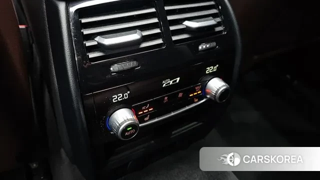 BMW 5 Series (G30) id 3789732 из Кореи 8