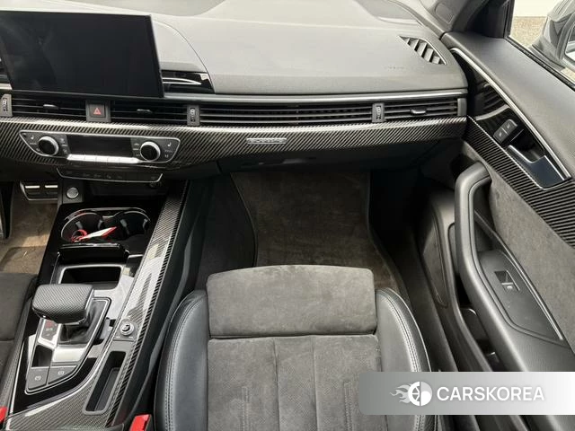 Audi A4L id 4263920 из Китая 8