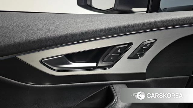 Audi Q7 (4M) id 4384358 из Кореи 8