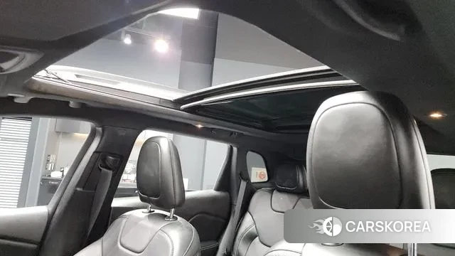 Jeep Cherokee (KL) id 3556641 из Кореи 8