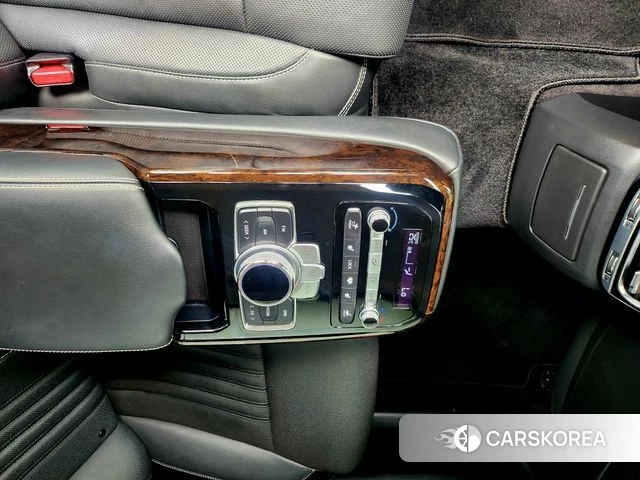 Genesis G90 id 4424554 из Кореи 8