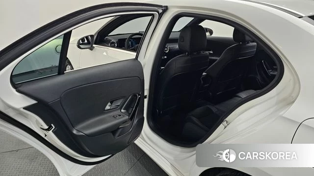 Mercedes-Benz A-Class W177 id 4294181 из Кореи 8