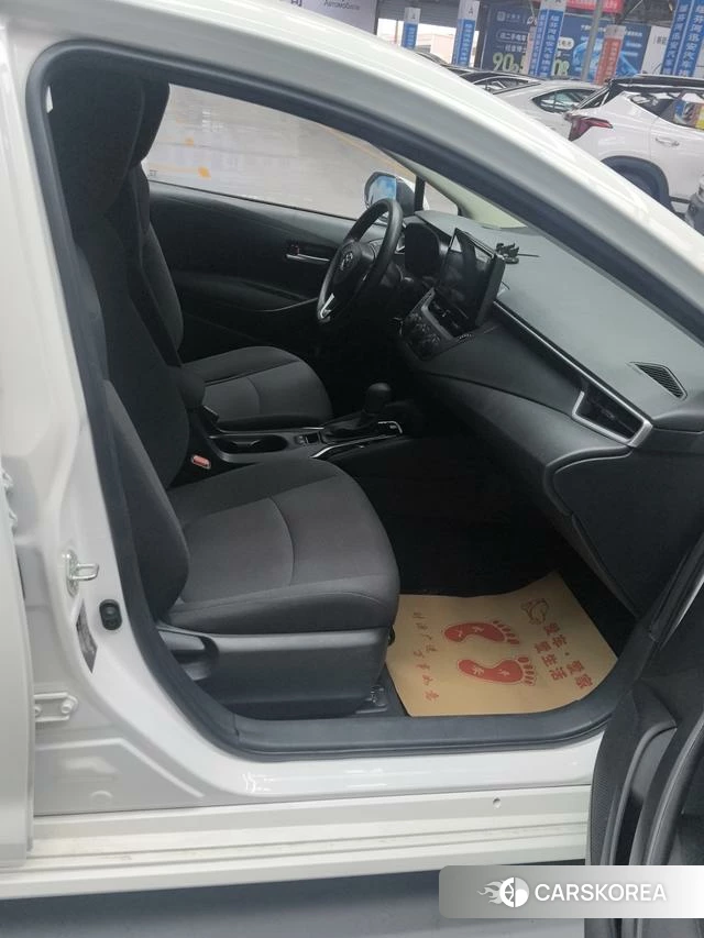 Toyota Corolla id 4313648 из Китая 8