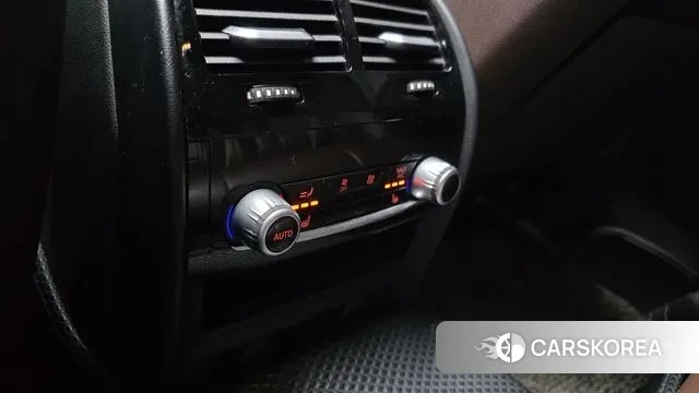 BMW 5 Series (G30) id 3568764 из Кореи 8