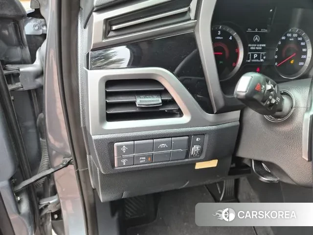 Ssangyong Beautiful Korando id 3746635 из Кореи 8