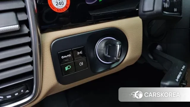 Porsche Cayenne (PO536) id 3312469 из Кореи 8