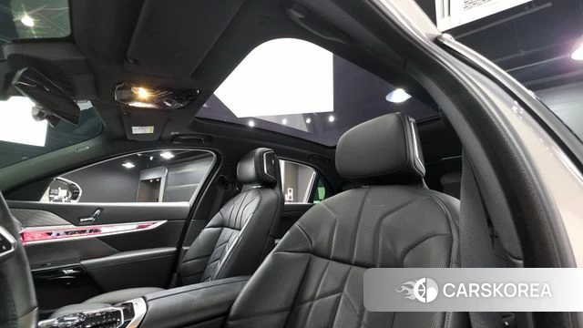 BMW 7 Series (G70) id 4462910 из Кореи 8