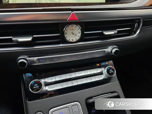 Genesis G90 id 3616135 из Кореи 8