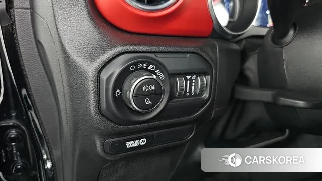 Jeep Gladiator (JT) id 2960432 из Кореи 8