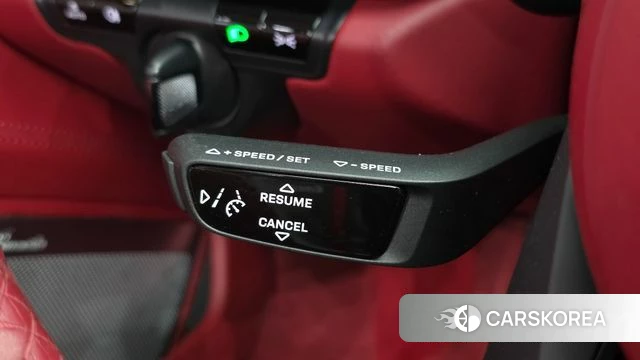 Porsche 911(992) id 4283367 из Кореи 8