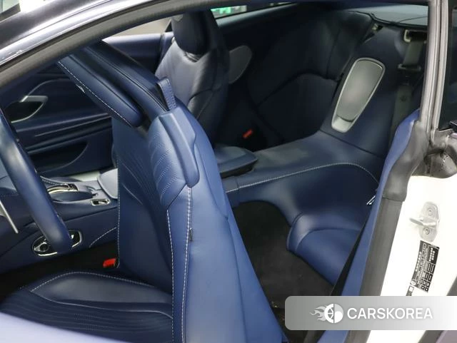 Aston Martin DB11 id 4211419 из Китая 8