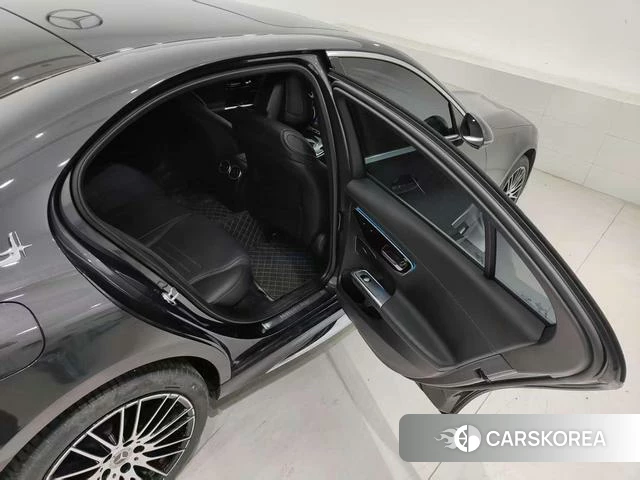 Mercedes-Benz Class C id 4366108 из Китая 8