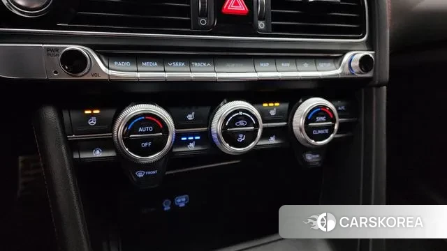 Genesis G70 id 3402970 из Кореи 8