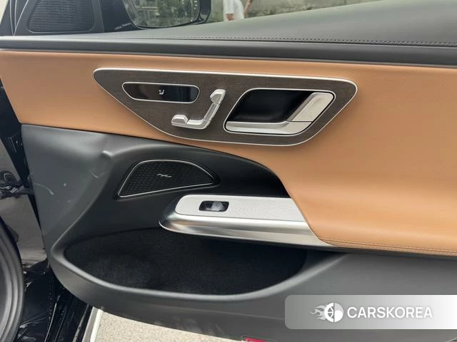 Mercedes-Benz E-class id 4334876 из Китая 8
