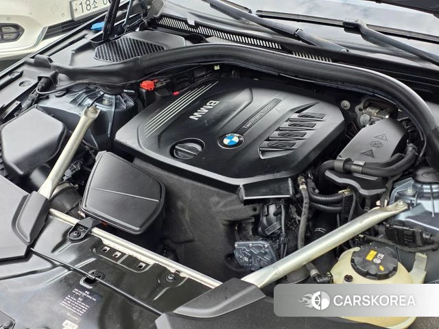 BMW 5 Series (G30) id 4742406 из Кореи 8