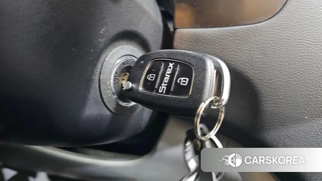 Hyundai The New Grand Starex id 3916604 из Кореи 8