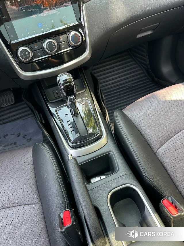 Nissan TIIDA id 4341789 из Китая 8