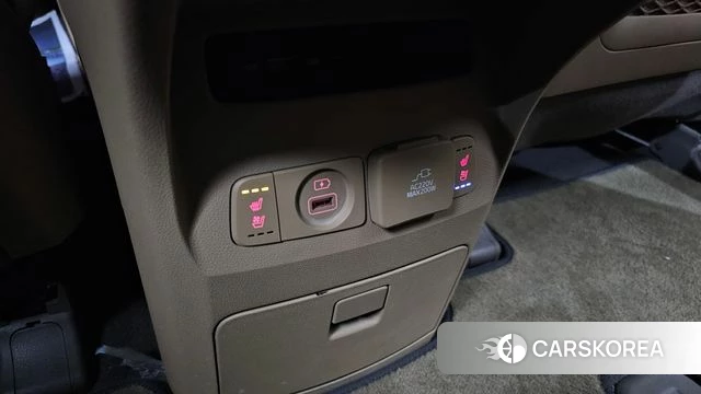 Kia The New Carnival id 3936432 из Кореи 8