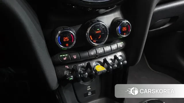 Mini Cooper Electric id 3415823 из Кореи 8