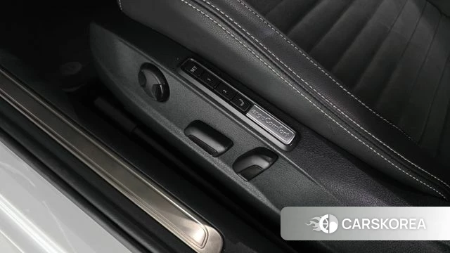 Volkswagen Passat GT (B8) id 4293323 из Кореи 8
