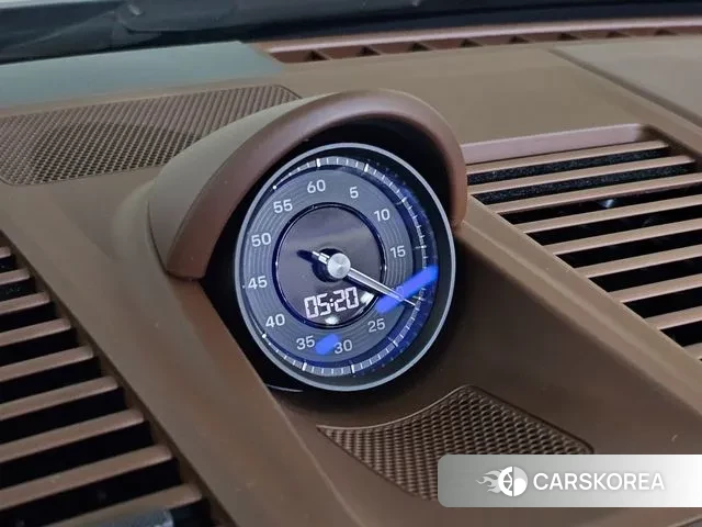 Porsche 911(992) id 3037997 из Кореи 8