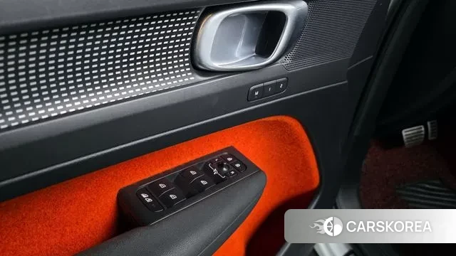 Volvo XC40 id 3112306 из Кореи 8