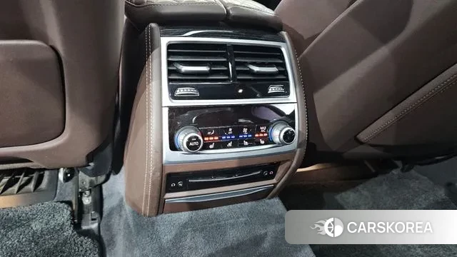 BMW 7 Series (G11) id 3038812 из Кореи 8