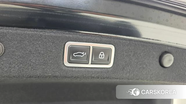 Hyundai Grandeur (GN7) id 4928813 из Кореи 8