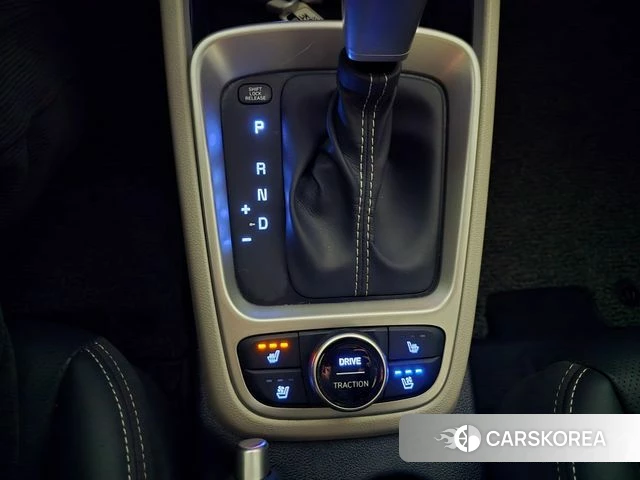 Hyundai Venue id 3839534 из Кореи 8