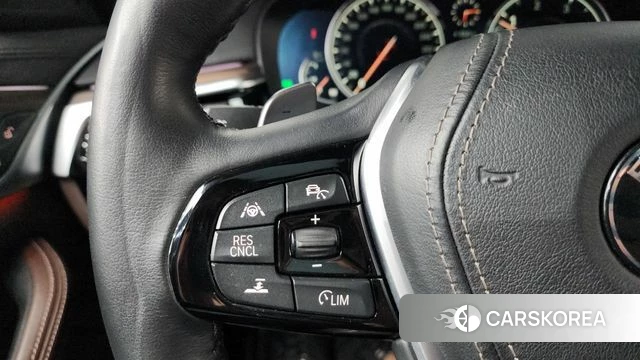 BMW 5 Series (G30) id 3925121 из Кореи 8