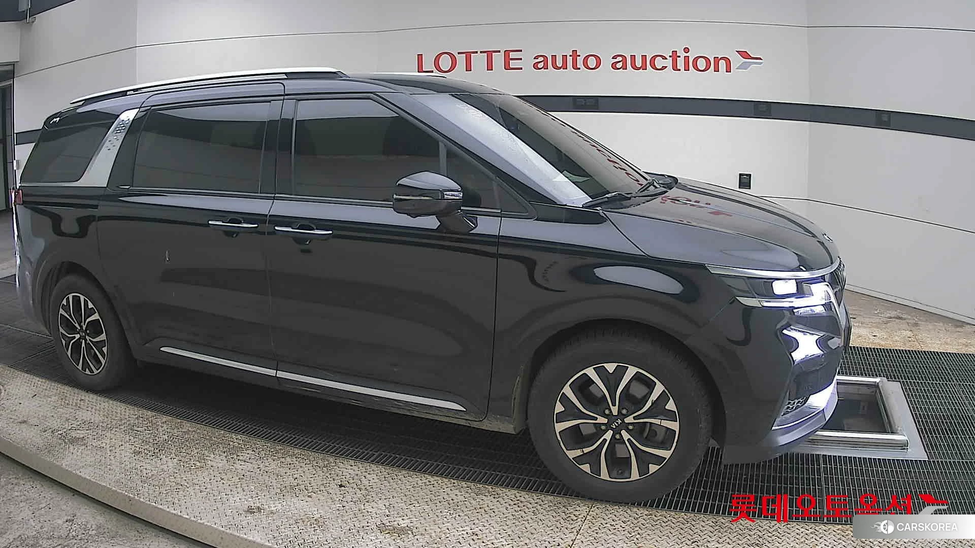 Kia Carnival id 3888387 из Кореи 8