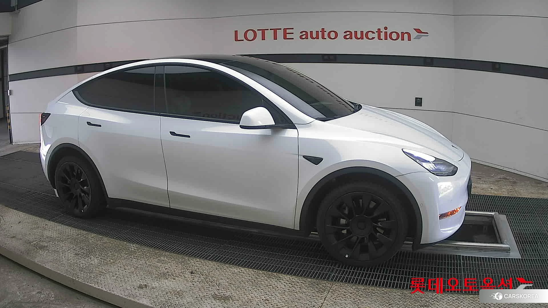 Tesla Model Y Long Range id 3882119 из Кореи 8