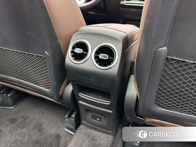Mercedes-Benz GLB id 3902331 из Китая 8