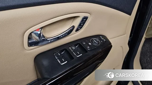 Kia The New Carnival id 3602182 из Кореи 8