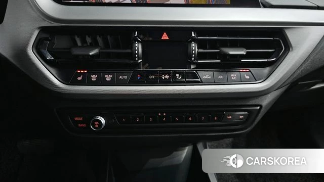 BMW 1 Series (F40) id 3795419 из Кореи 8