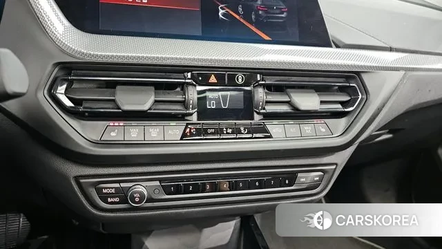 BMW 1 Series (F40) id 2884910 из Кореи 8