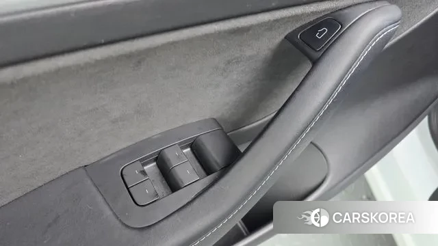 Tesla Model 3 id 3360841 из Кореи 8