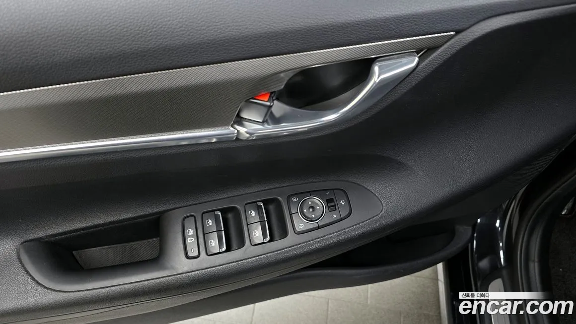 Hyundai The New Grandeur IG Hybrid id 1988932 из Кореи 8