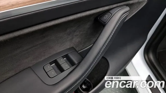 Tesla Model Y id 2703622 из Кореи 8