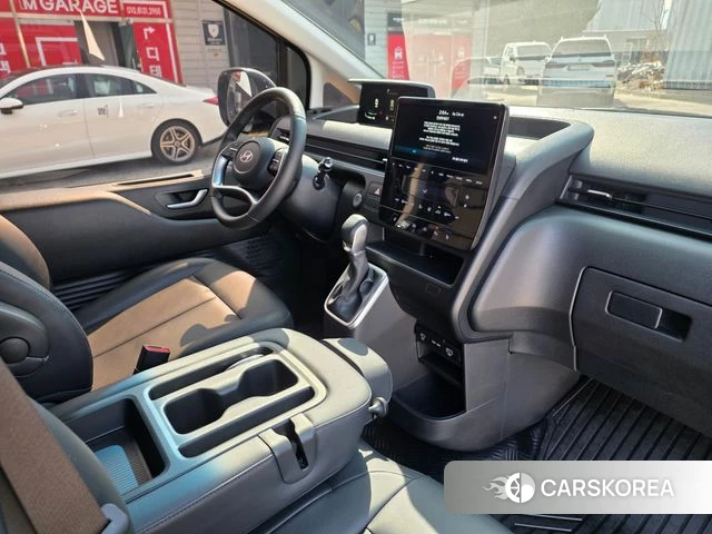 Hyundai Staria id 3824812 из Кореи 8