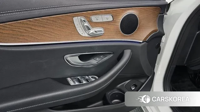 Mercedes-Benz E-Class W213 id 3405821 из Кореи 8